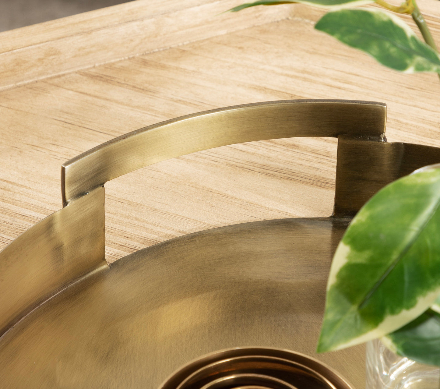 Myo Metal Round Tray