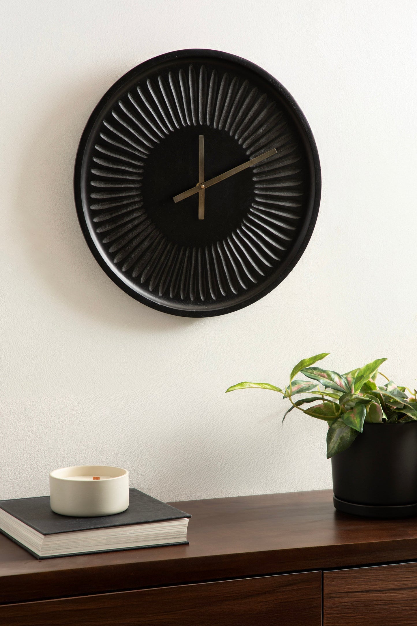 Grear Round Wall Clock